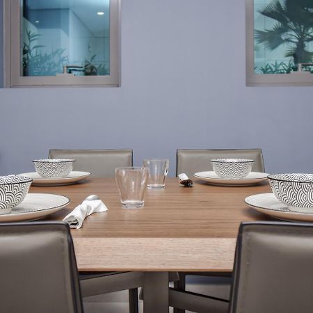 Elegant 2Br View With Rooftop Pool The Bay Dubaj Exteriér fotografie