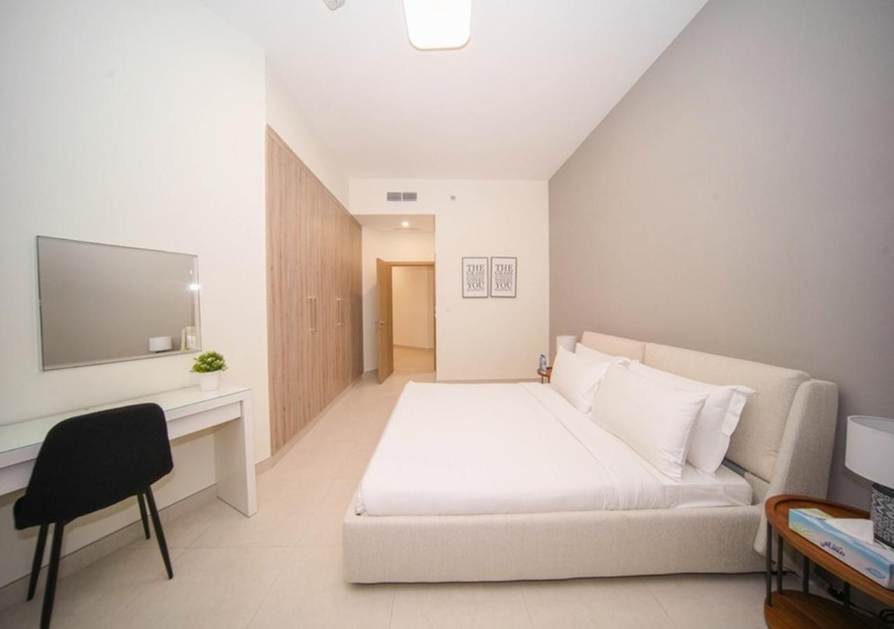 Elegant 2Br View With Rooftop Pool The Bay Dubaj Exteriér fotografie