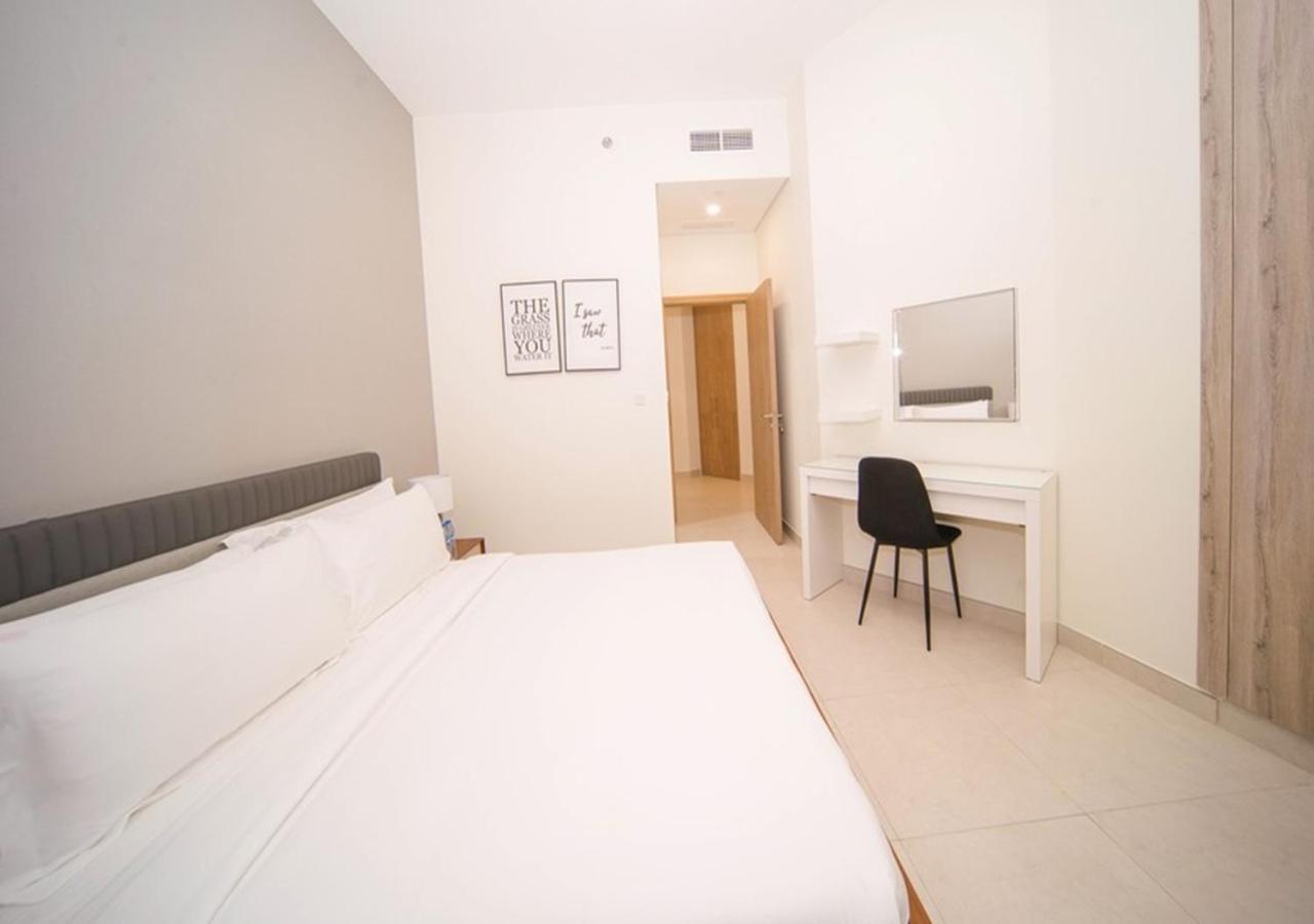 Elegant 2Br View With Rooftop Pool The Bay Dubaj Exteriér fotografie